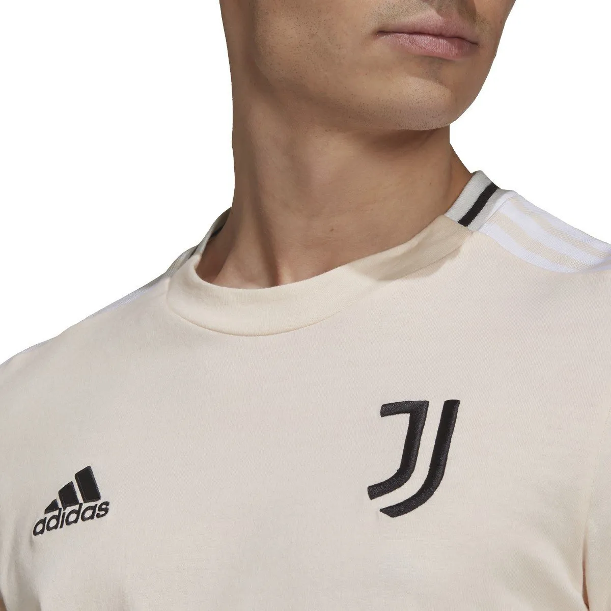 adidas Men's Juventus Tee | GK8608