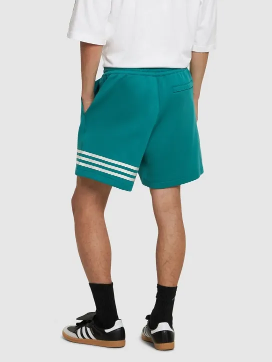 adidas Originals   Neuclassics shorts 