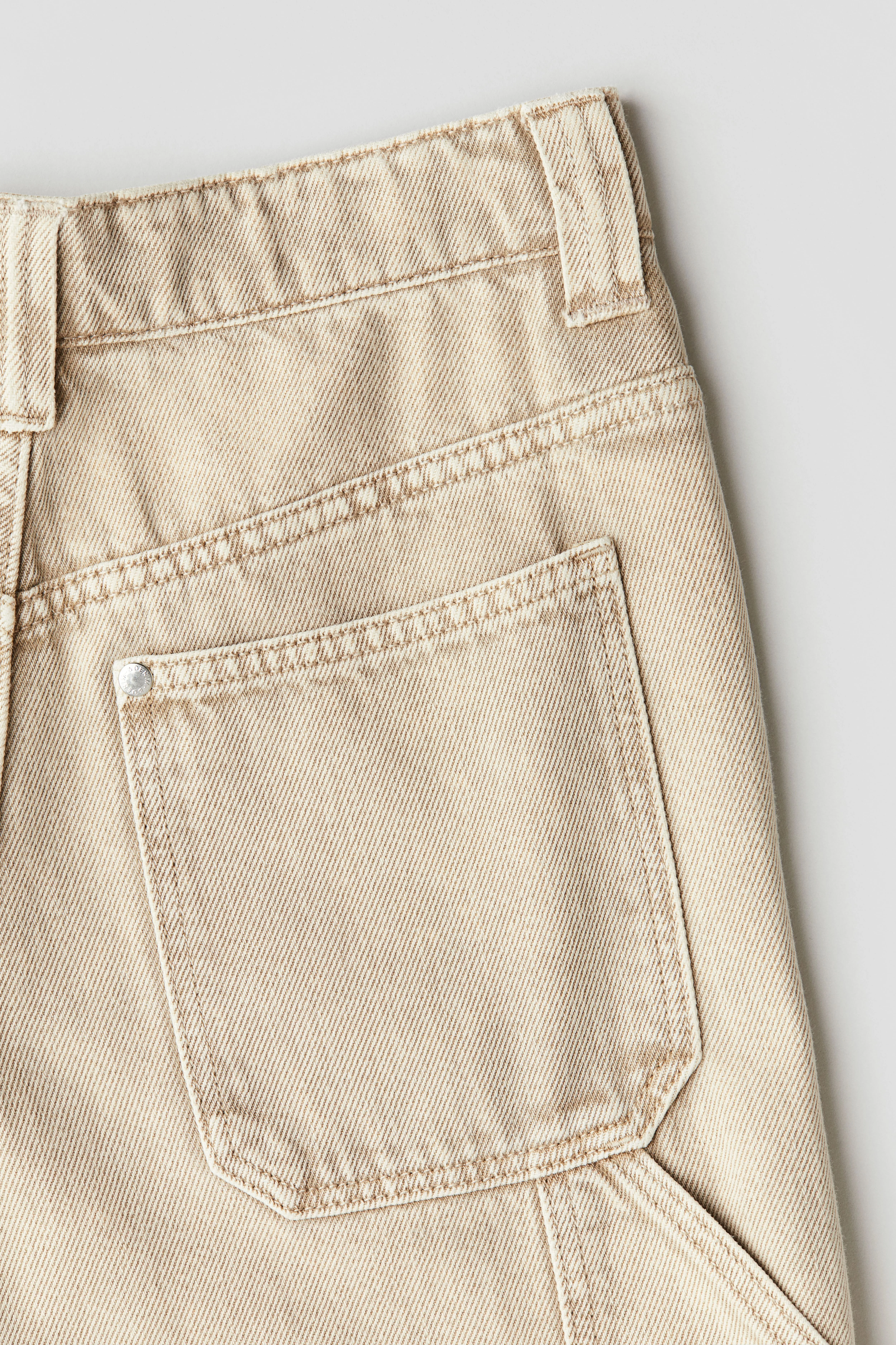 Baggy carpenter jeans - Regular waist - Long - Light beige - Kids | H&M GB