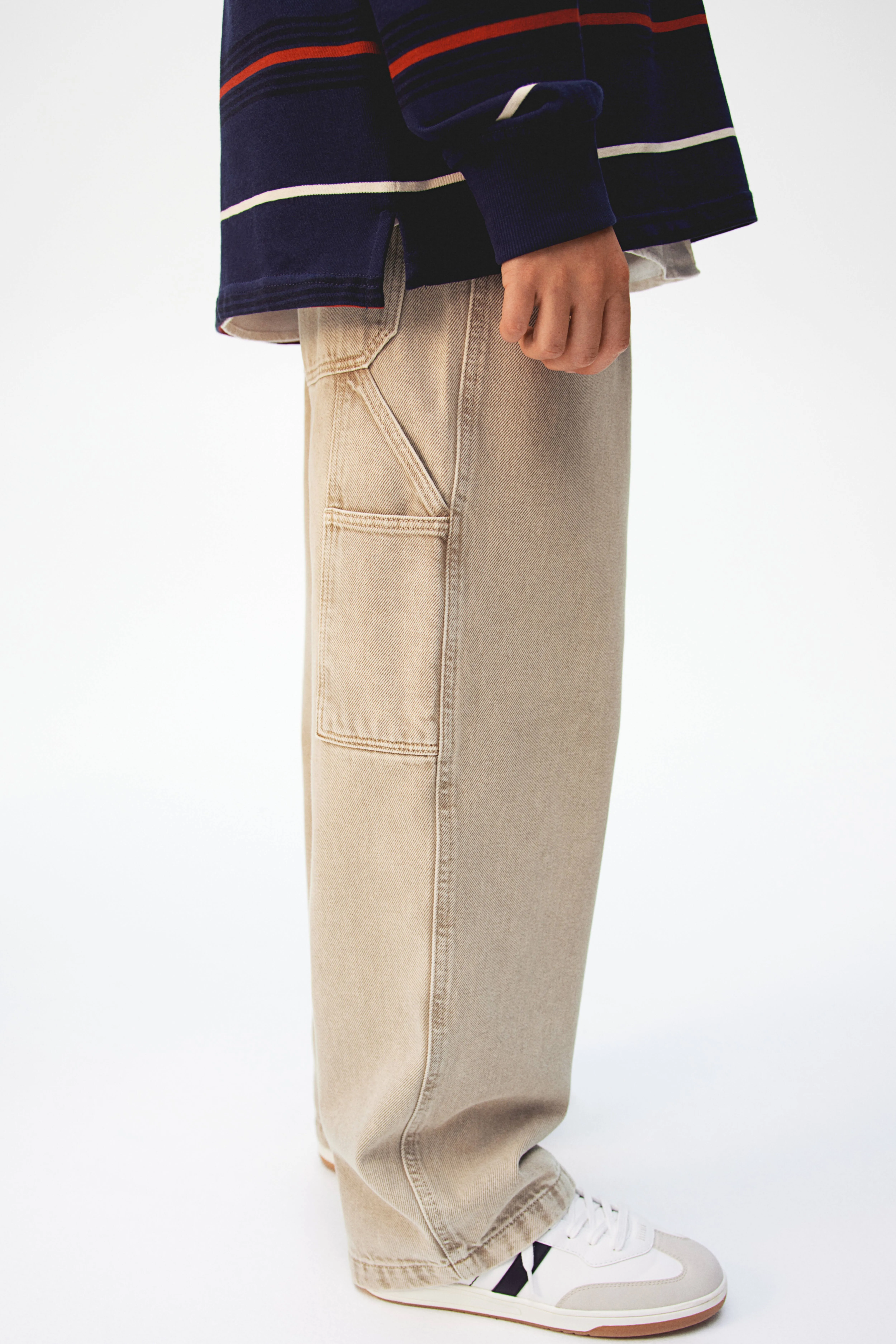 Baggy carpenter jeans - Regular waist - Long - Light beige - Kids | H&M GB