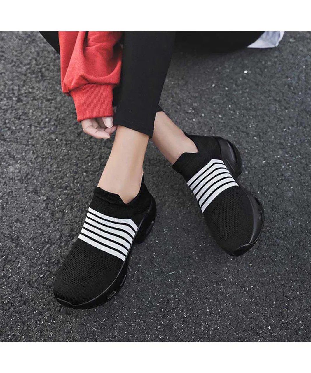 Black white stripe flyknit slip on shoe sneaker