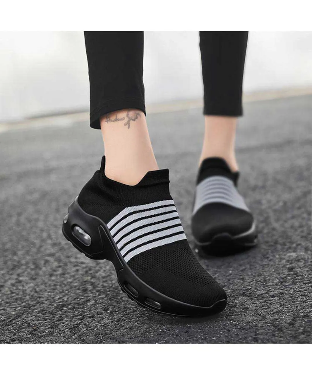 Black white stripe flyknit slip on shoe sneaker