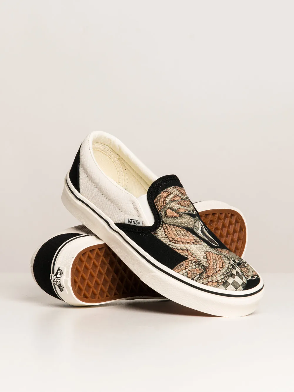 VANS WOMENS VANS CLASSIC SLIP ON SNEAKER - CLEARANCE